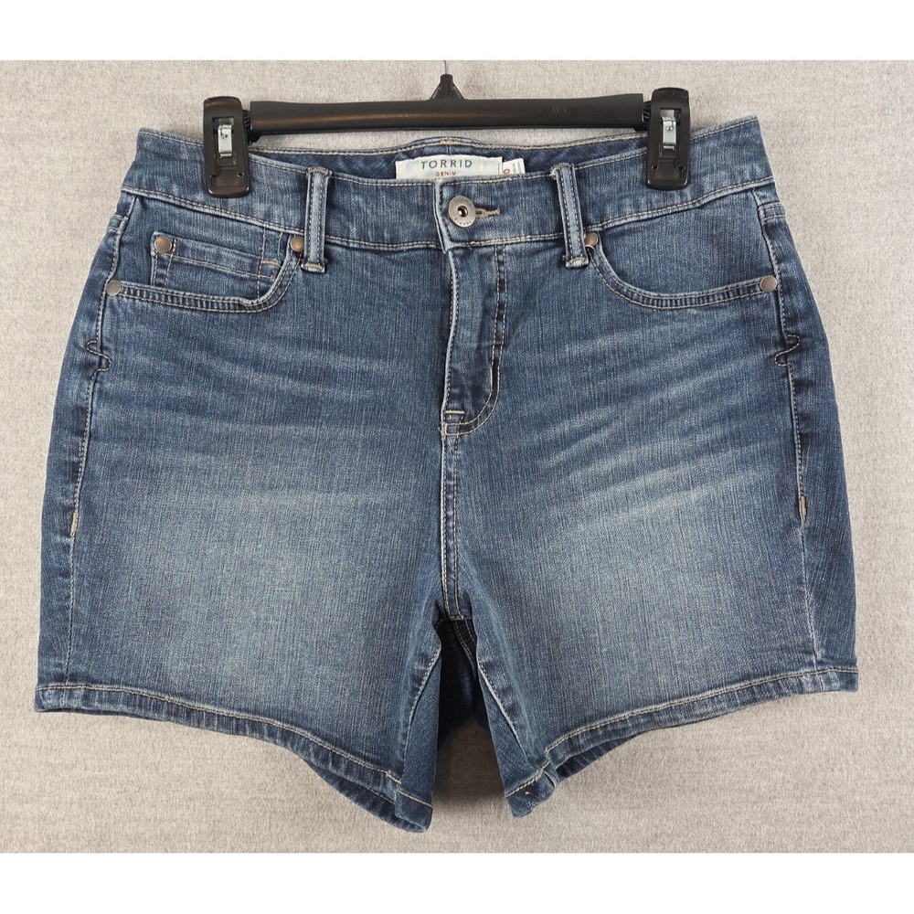 Torrid Denim Jean Shorts 10 Stretch Hi Rise Whiskers Boho Medium Wash Mom Retro